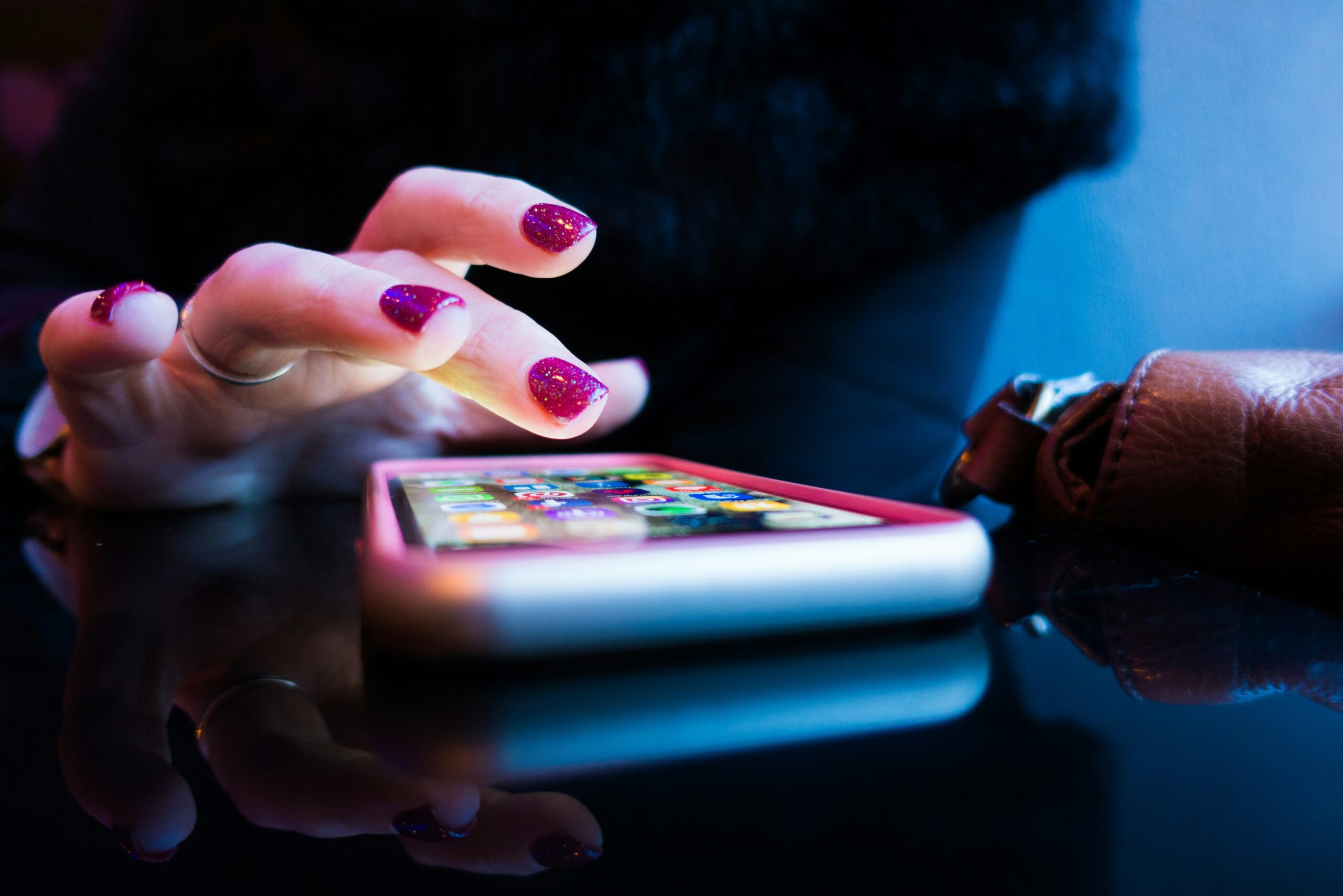 pengembangan aplikasi mobile untuk meningkatkan pengalaman pelanggan